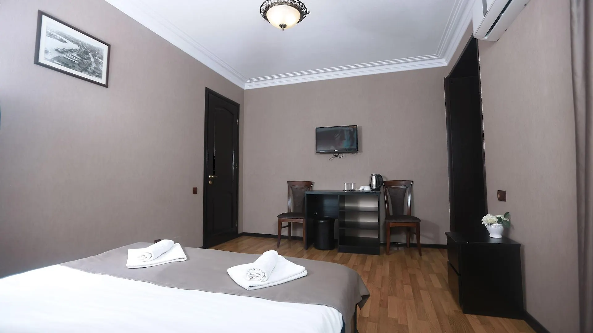 Hotel New Metekhi Tbilisi 3*,  Gruzja